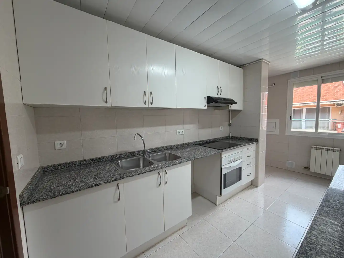 Kitchen of Flat for sale in Mollet del Vallès  with Heating and Balcony