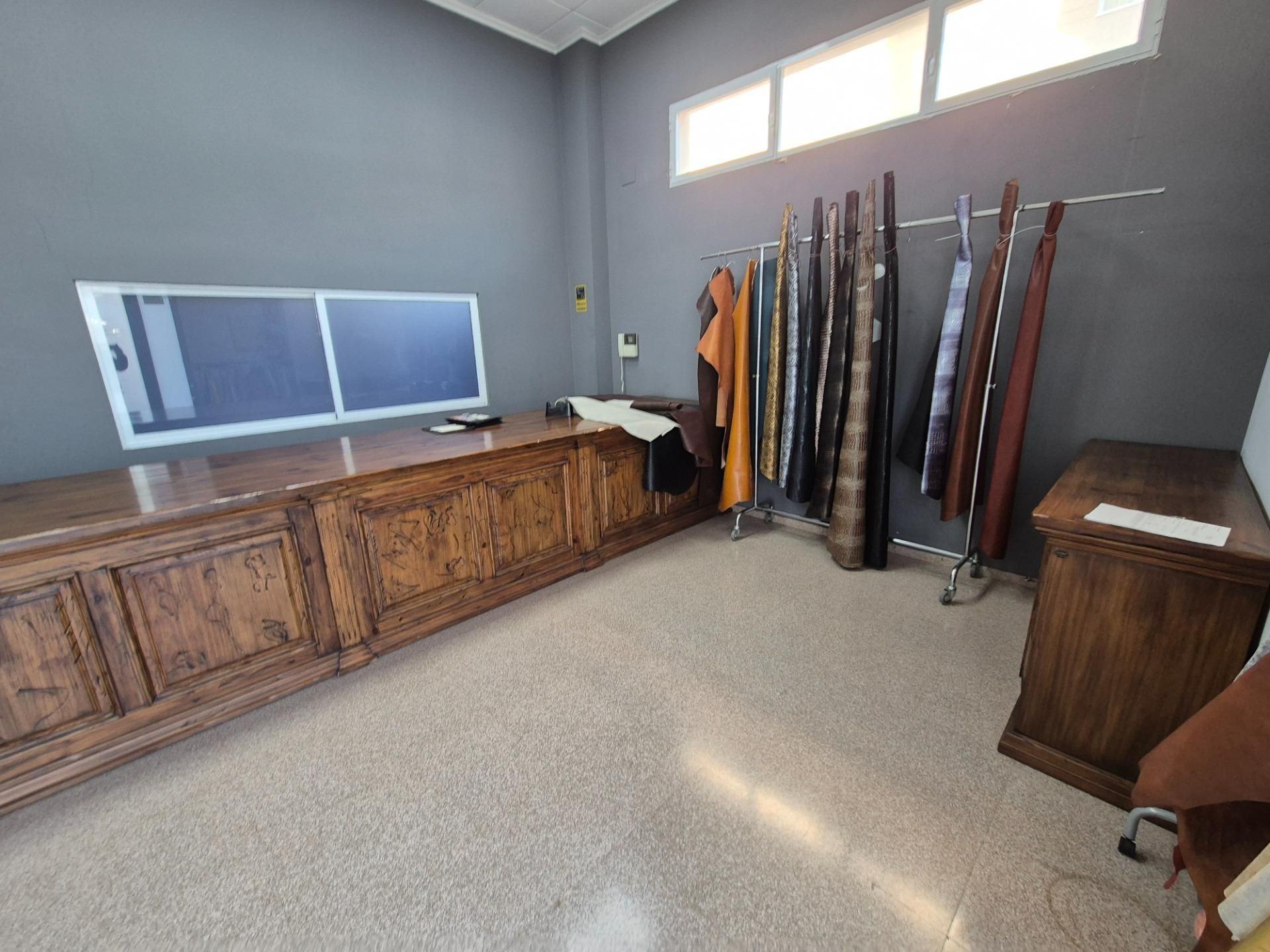 Premises for sale in Elda