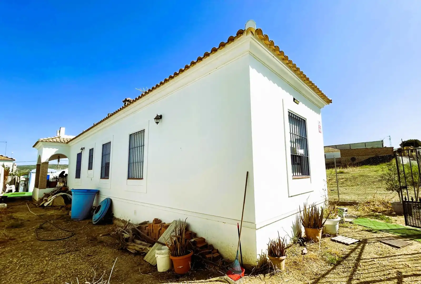 Vista exterior de Casa o chalet en venta en Villaverde del Río con Calefacción y Jardín privado