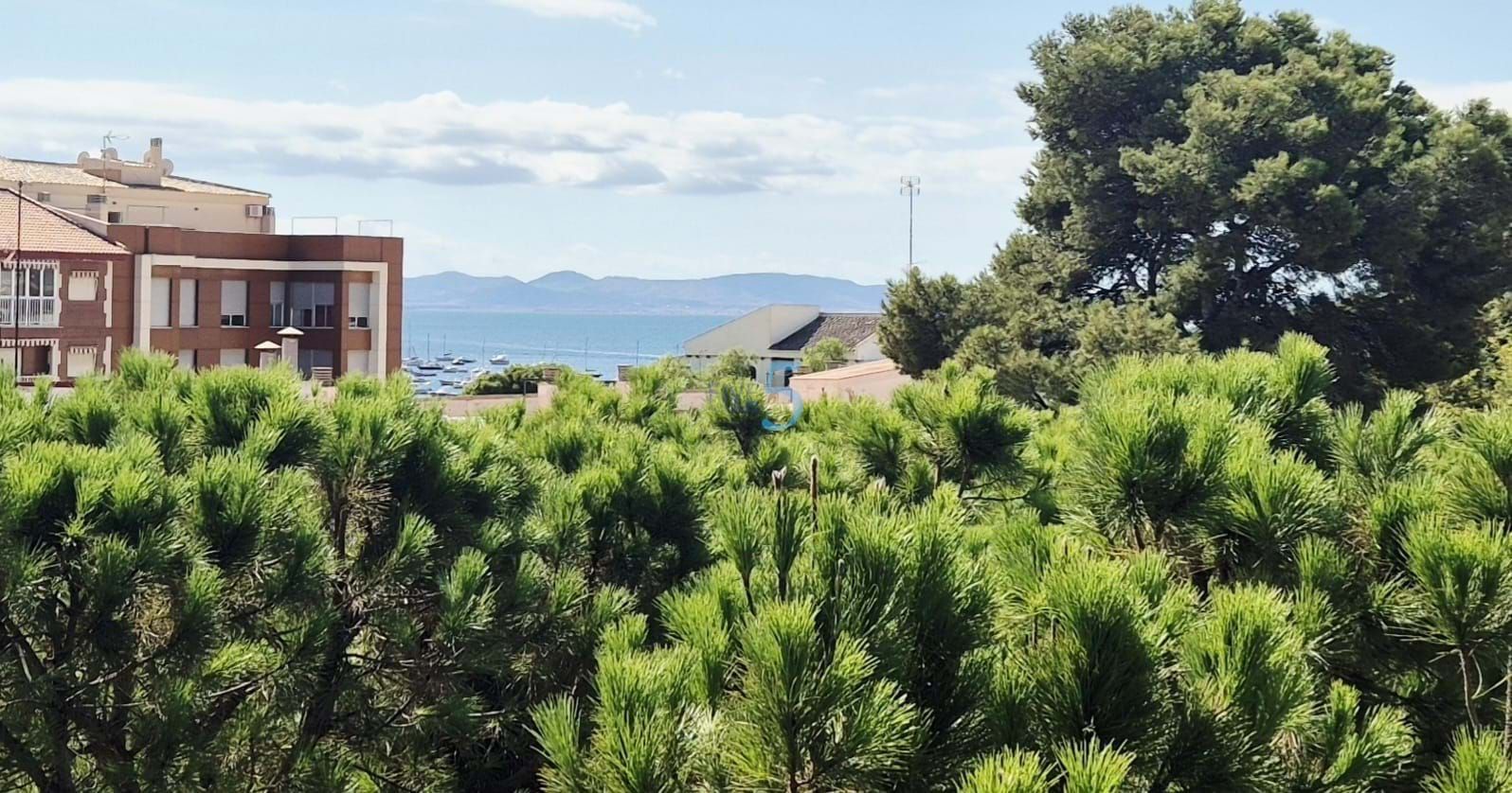 Flat for sale in Calle Conde de Romanones , Los Cuarteros