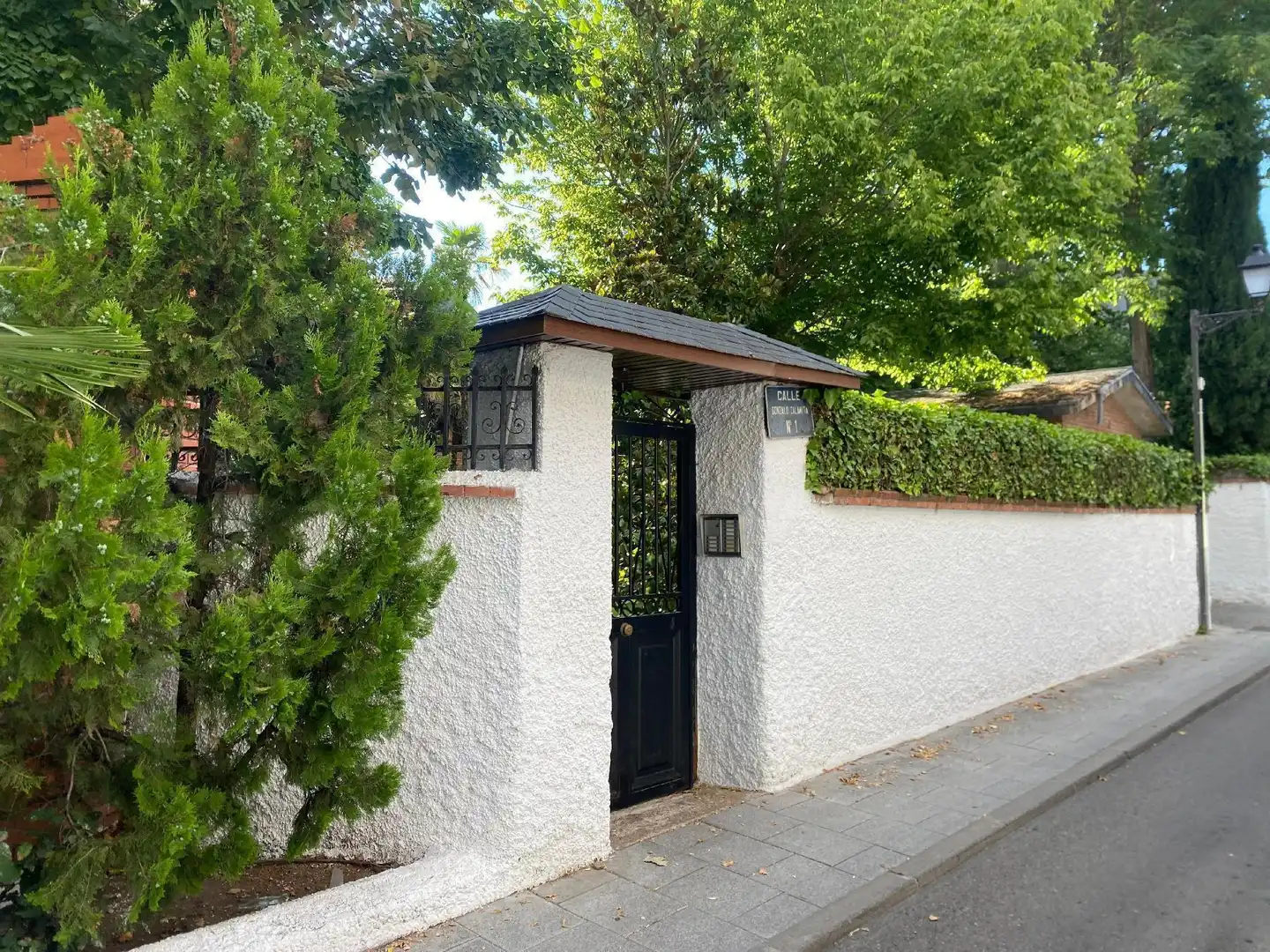 Vista exterior de Pis en venda en Villaviciosa de Odón