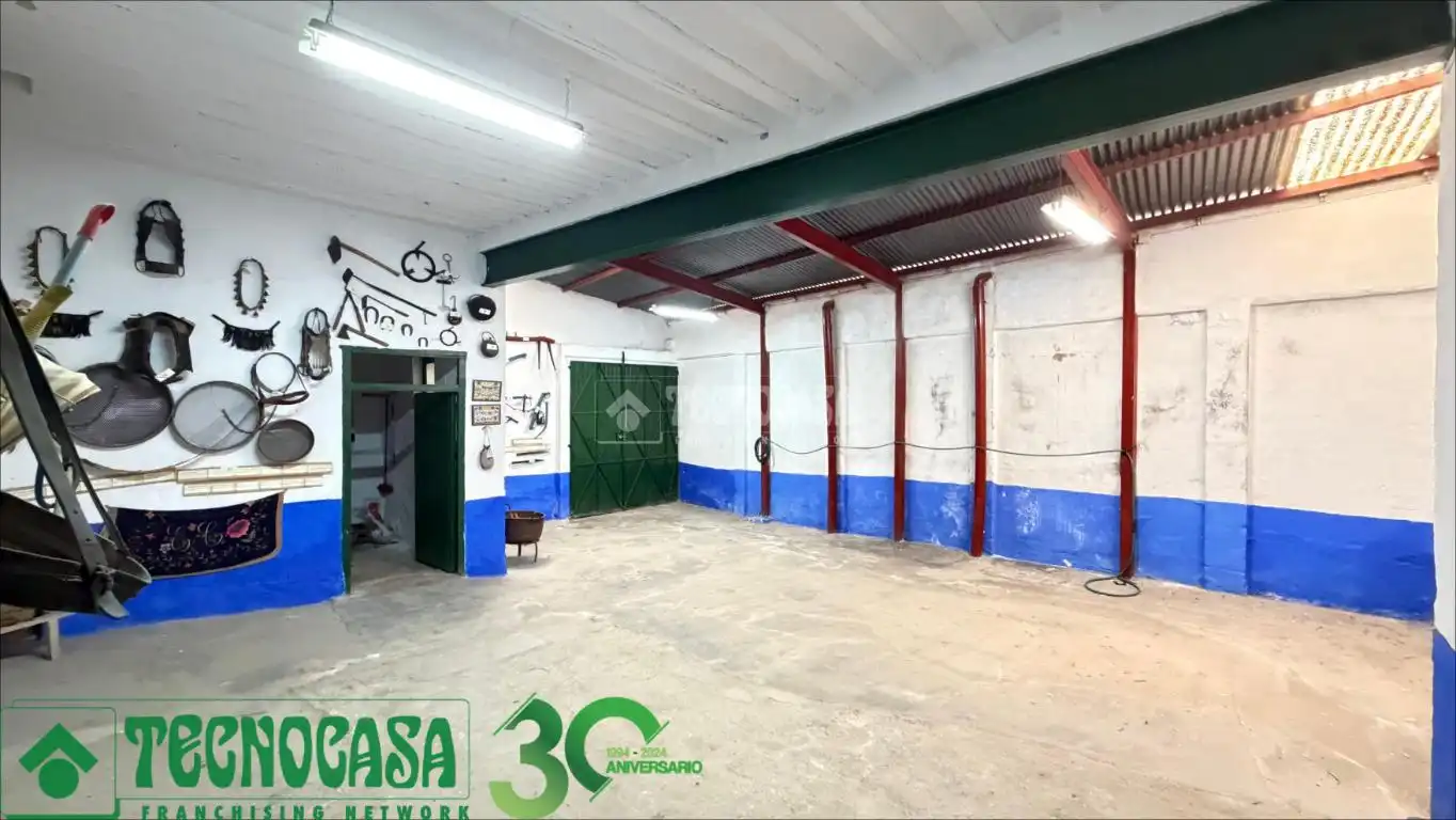 Casa adosada en venta en Alcázar de San Juan con Jardín privado y Balcón