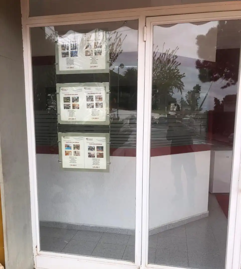 Commercial properties for sale in Vallpineda - Rocamar