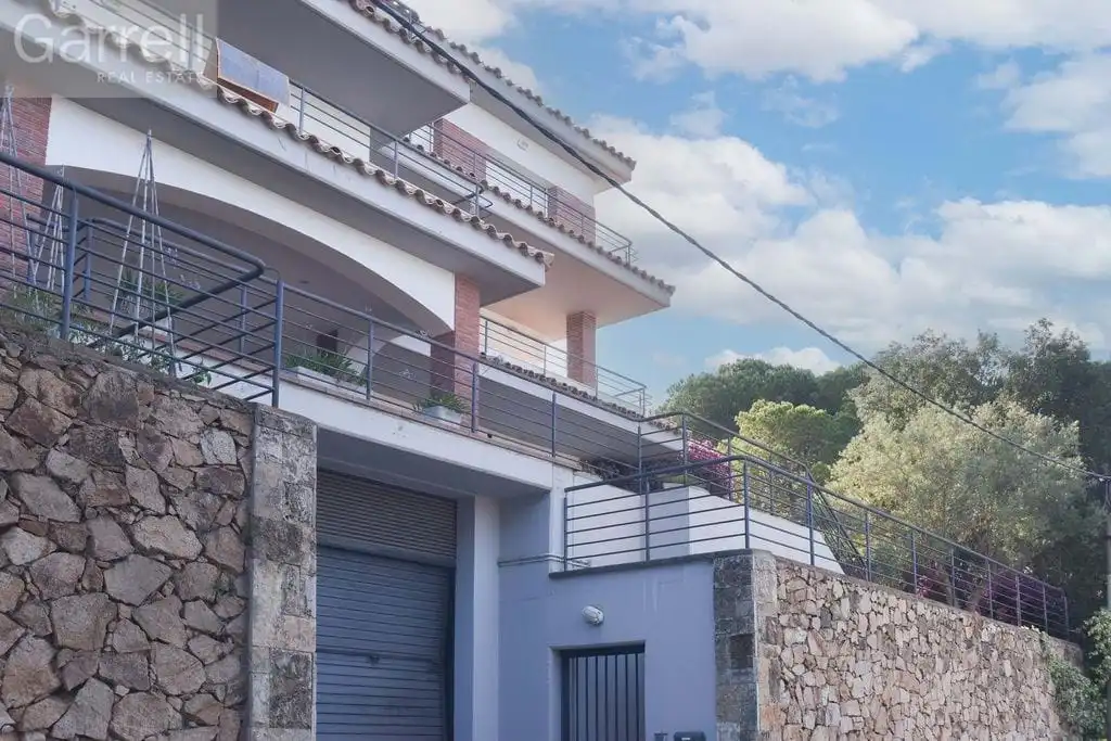 Chalet con piscina en venta en Carrer Garbí, imagen 4