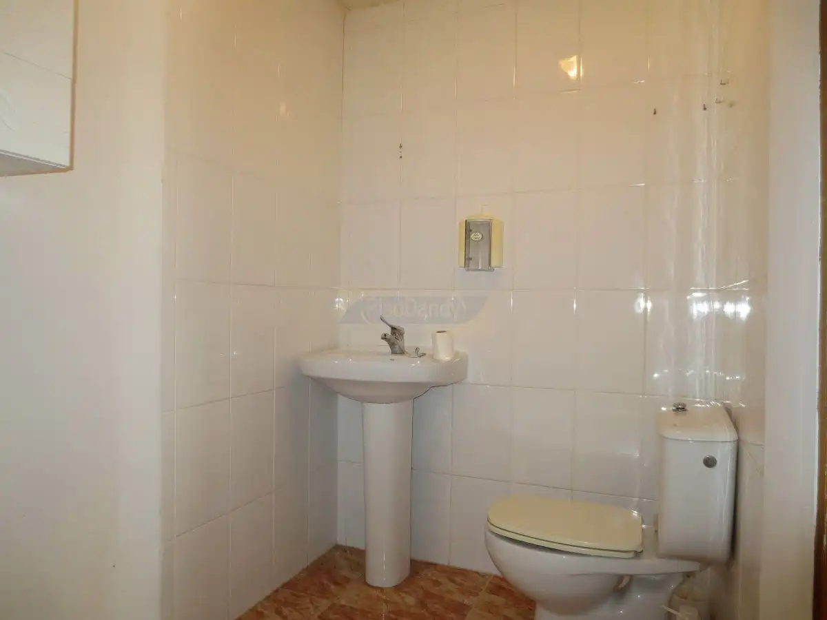 Badezimmer von Geschaftsraum zur Miete in Murcia