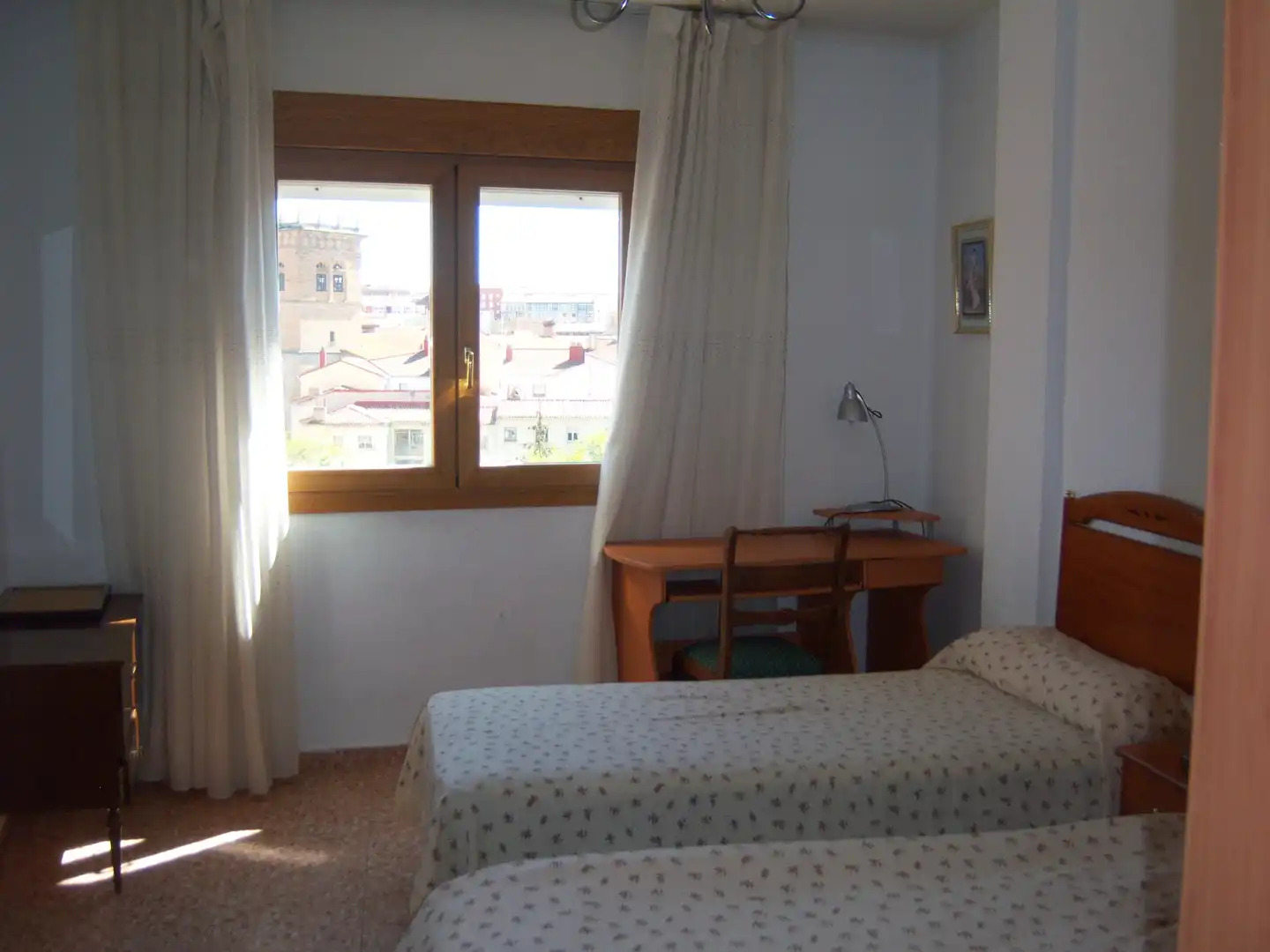 Habitación de Piso de alquiler en Soria Capital  con Calefacción, Amueblado y Lavadora