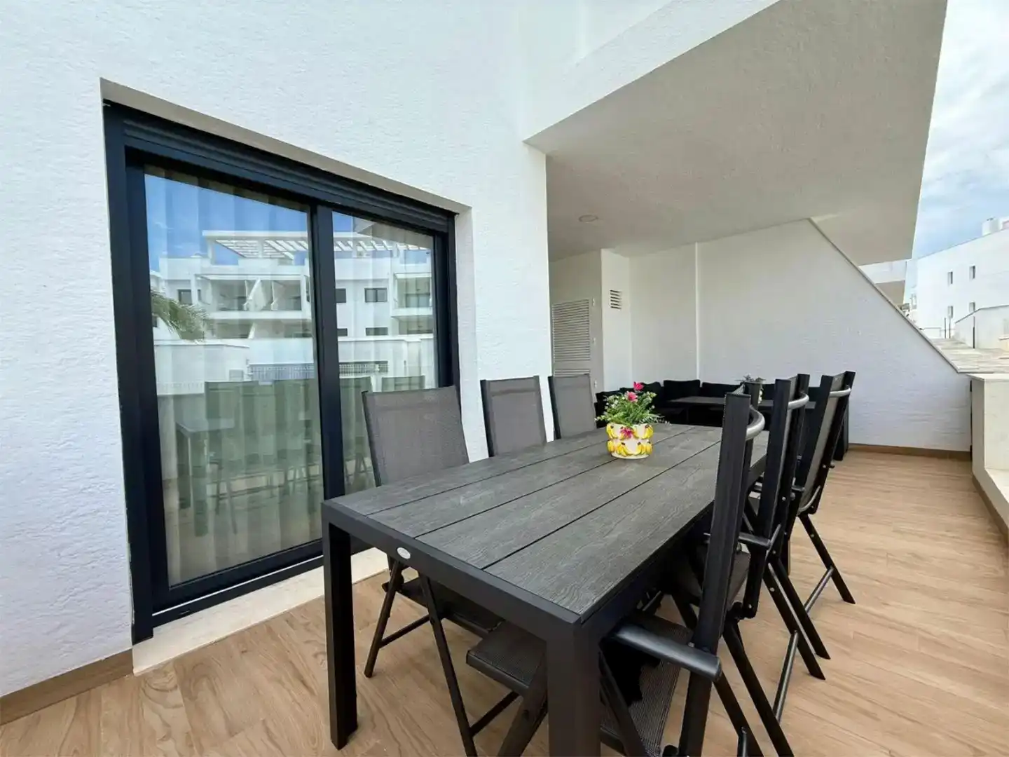Terrasse von Wohnung zur Miete in Torrevieja mit Klimaanlage und Schwimmbad