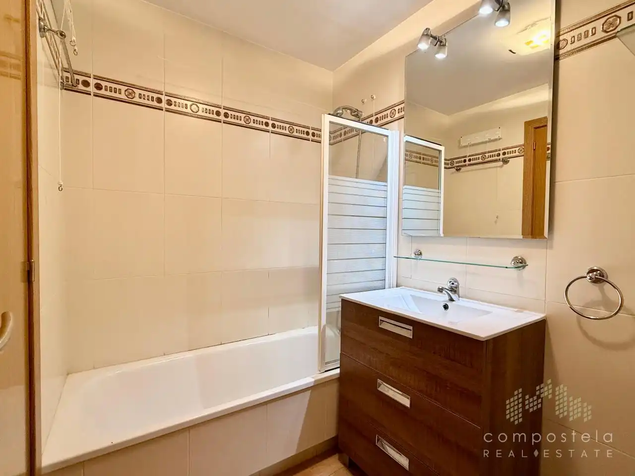 Flat for rent in Ames, A Coruña