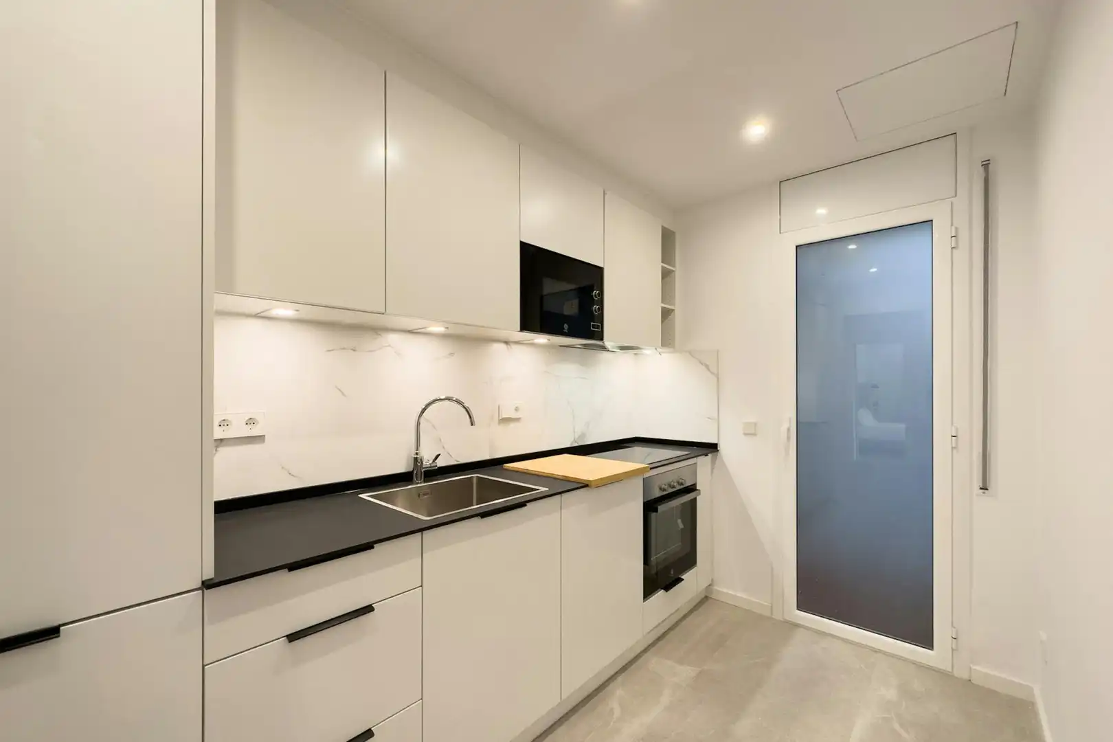 Kitchen of Flat for rent in Barcelona  with Air Conditioner, Heating and Furnished