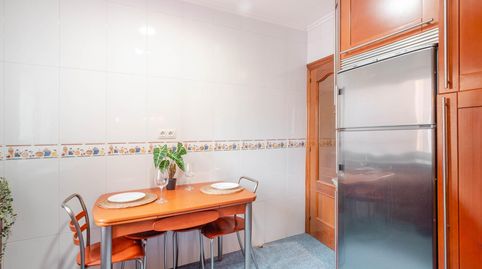 Foto 3 de Piso en venta en Avenida Pumarin, 26, Milán - Pumarín, Oviedo