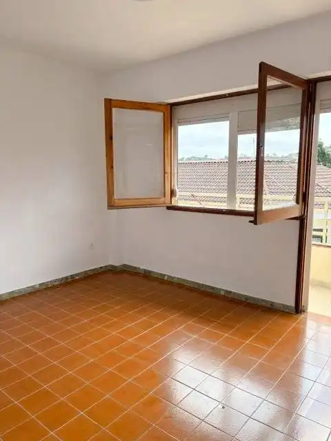Piso de alquiler en Casco Urbano