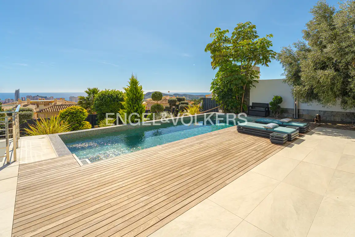 Casa amb piscina en venda a Golf Bahía, imagen 5