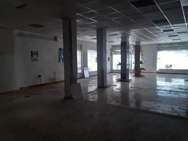 Local comercial de lloguer a Novelda, imagen 2