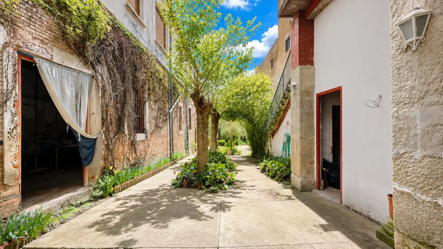 Vista exterior de Casa o xalet en venda en Tafalla amb Calefacció, Jardí privat i Parquet