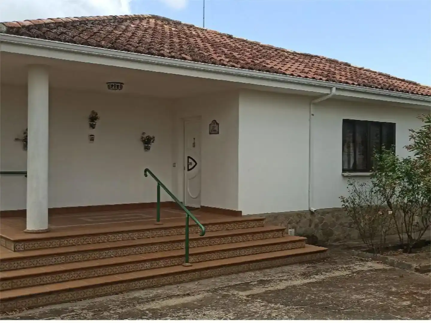 Vista exterior de Casa o xalet en venda en Villar del Buey amb Aire condicionat i Balcó