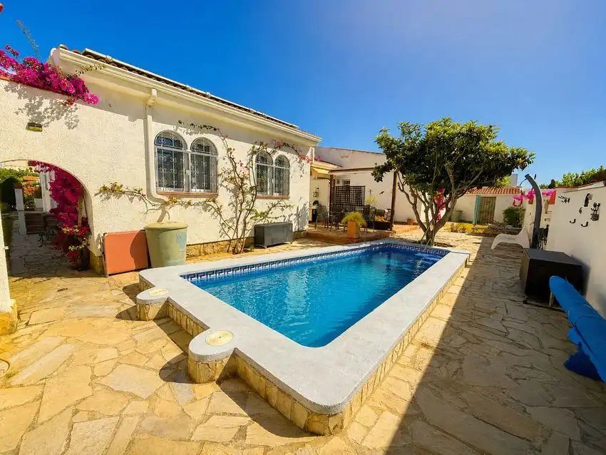 House with pool for sale in Miami Platja, imagen 9