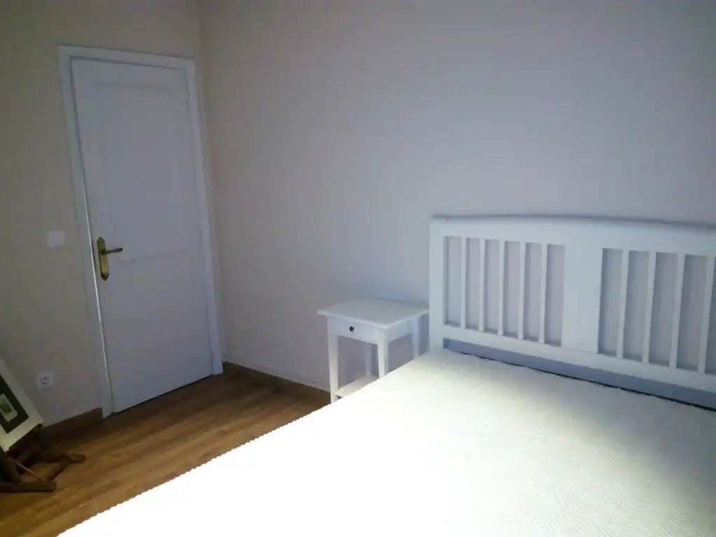 Bedroom of Flat for sale in Santiago de Compostela   with Heating, Storage room and Furnished