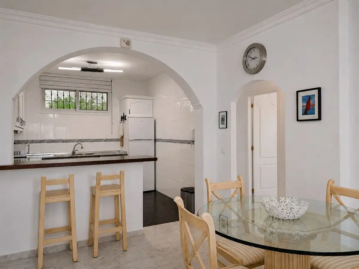 Mini appartamento con piscina in vendita a Calle Don José de Orbaneja 27, imagen 10
