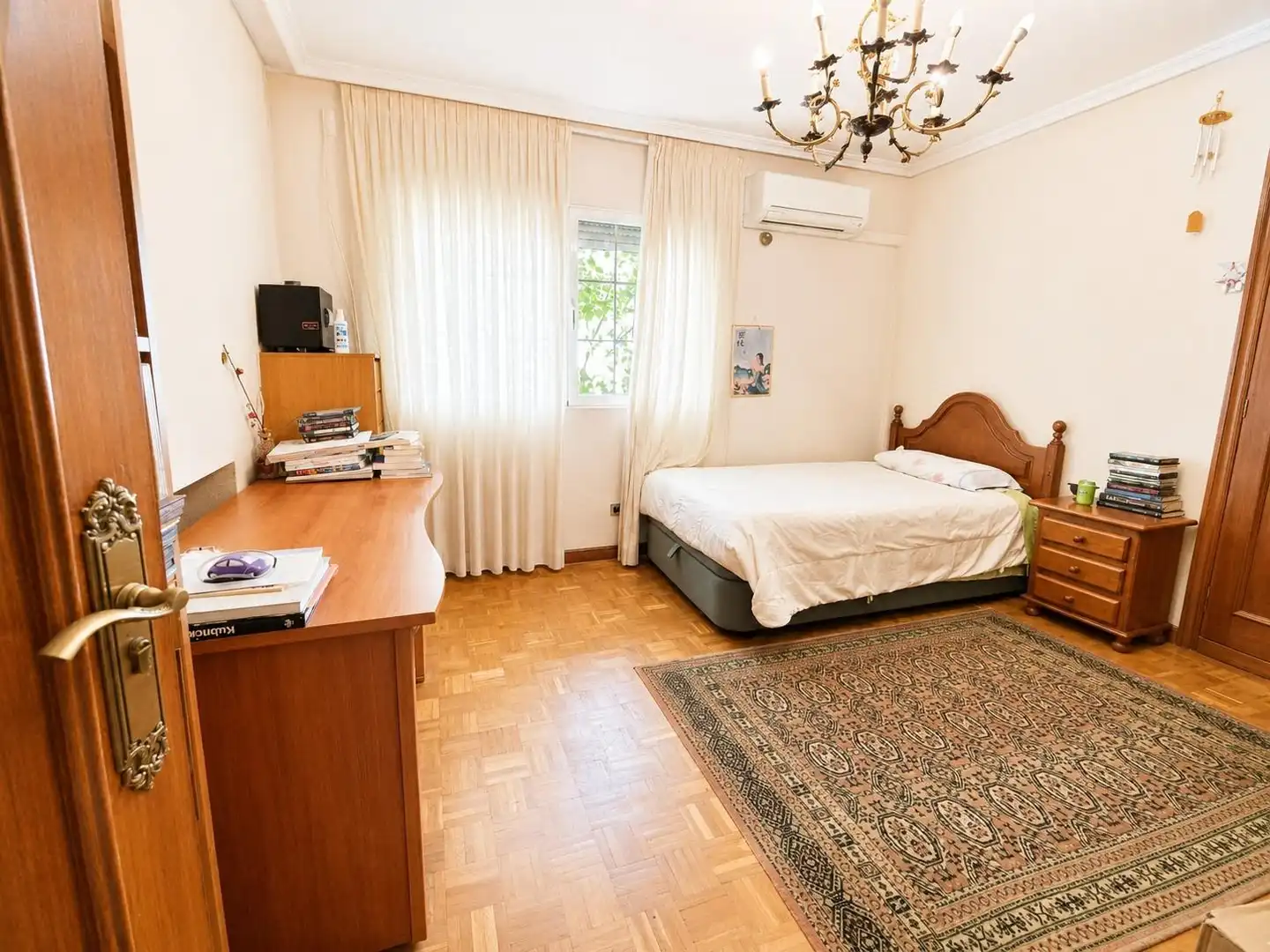 Habitación de Casa o chalet en venta en Villaviciosa de Odón con Aire acondicionado, Calefacción y Jardín privado