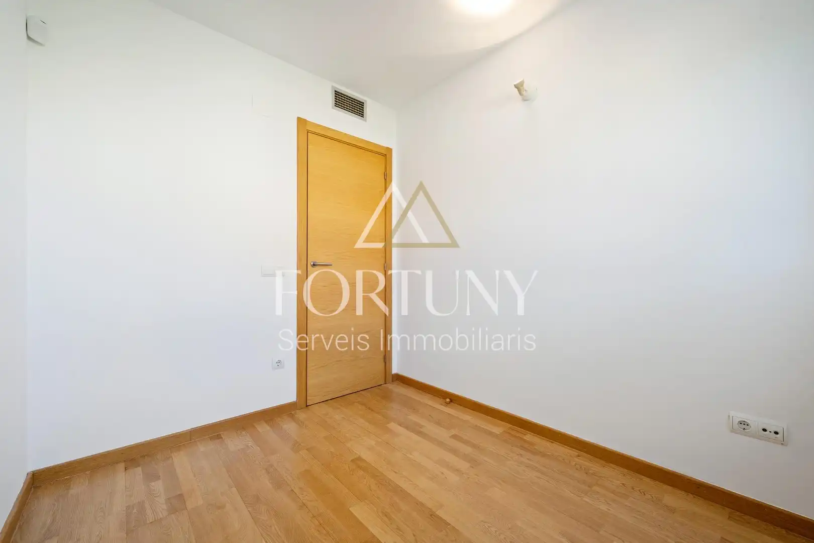Bedroom of Flat for sale in Vinyols i els Arcs  with Storage room and Balcony