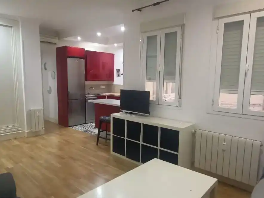Kitchen of Flat for rent in  Madrid Capital  with Air Conditioner