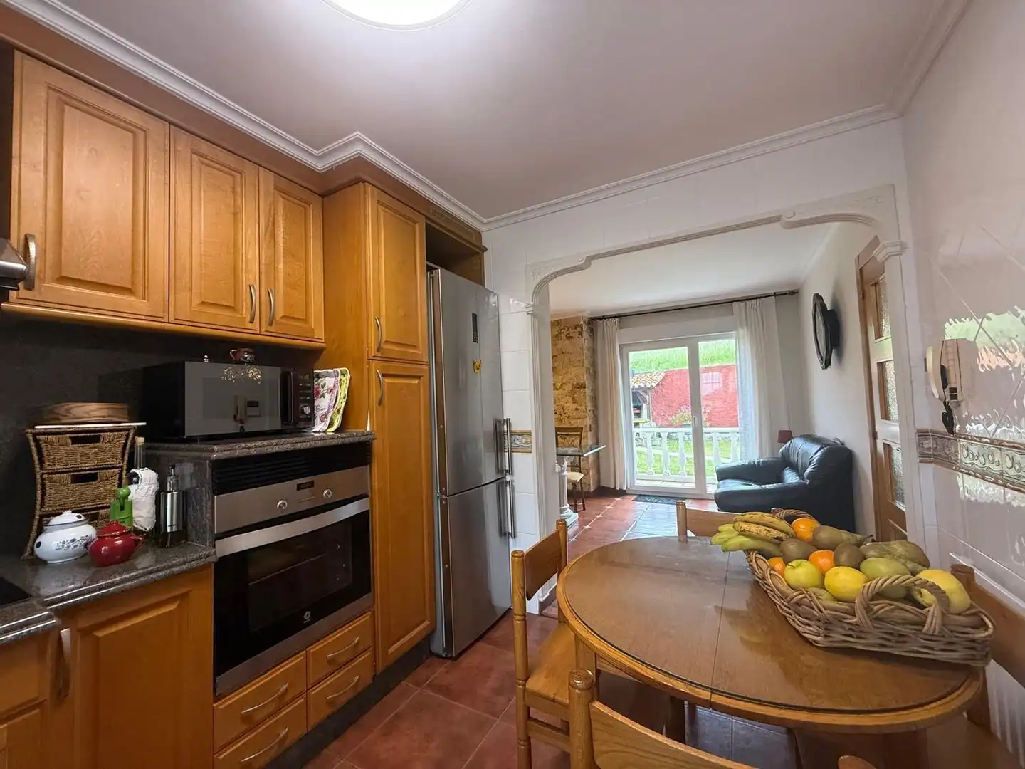 Cocina de Casa o chalet en venta en Gijón  con Calefacción, Terraza y Piscina