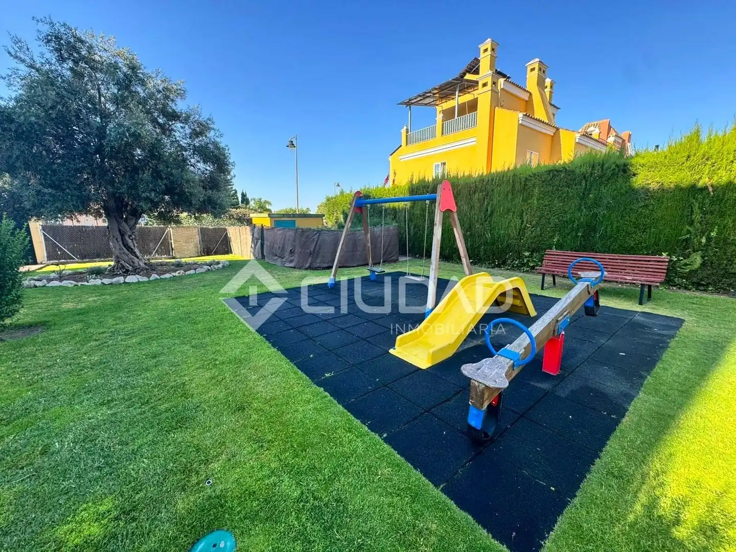 Jardín de Piso en venta en Sanlúcar de Barrameda con Aire acondicionado, Jardín privado y Amueblado