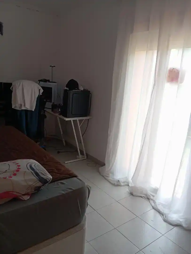 Dormitori de Casa adosada en venda en Besalú amb Traster