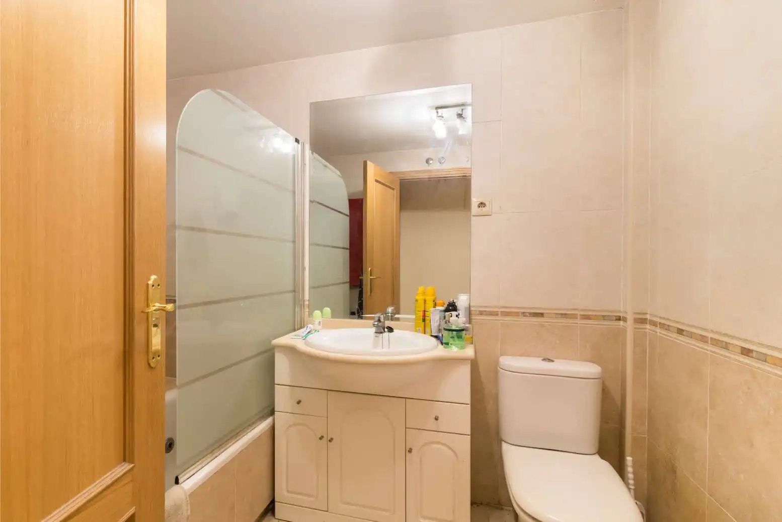 Baño de Piso en venta en Pedrezuela con Calefacción y Amueblado