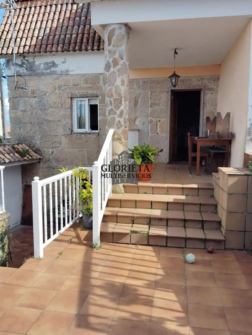 Terrassa de Casa o xalet en venda en Vigo  amb Calefacció, Parquet i Terrassa