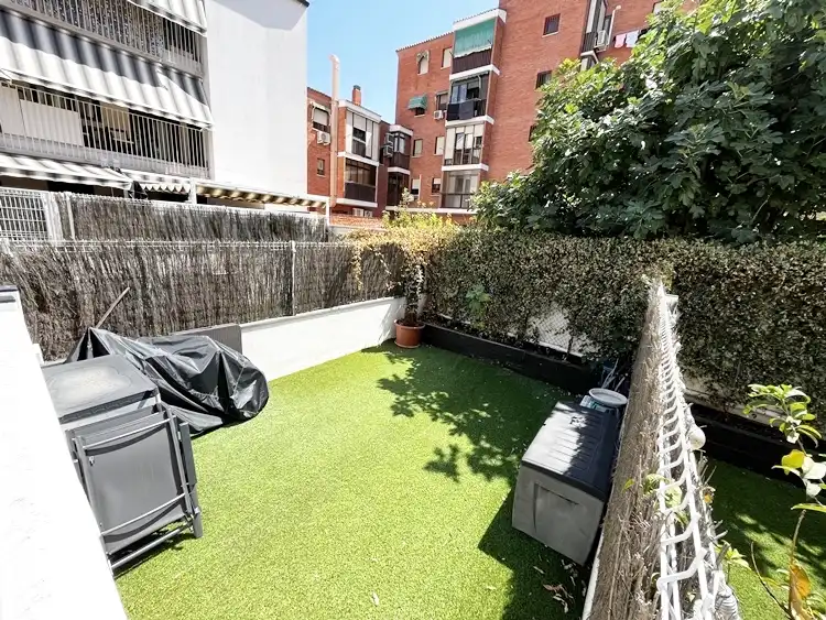 Terrassa de Pis de lloguer en Alcalá de Henares amb Aire condicionat, Calefacció i Jardí privat