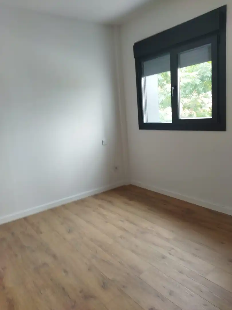 Dormitori de Apartament de lloguer en Estepona amb Aire condicionat, Terrassa i Traster