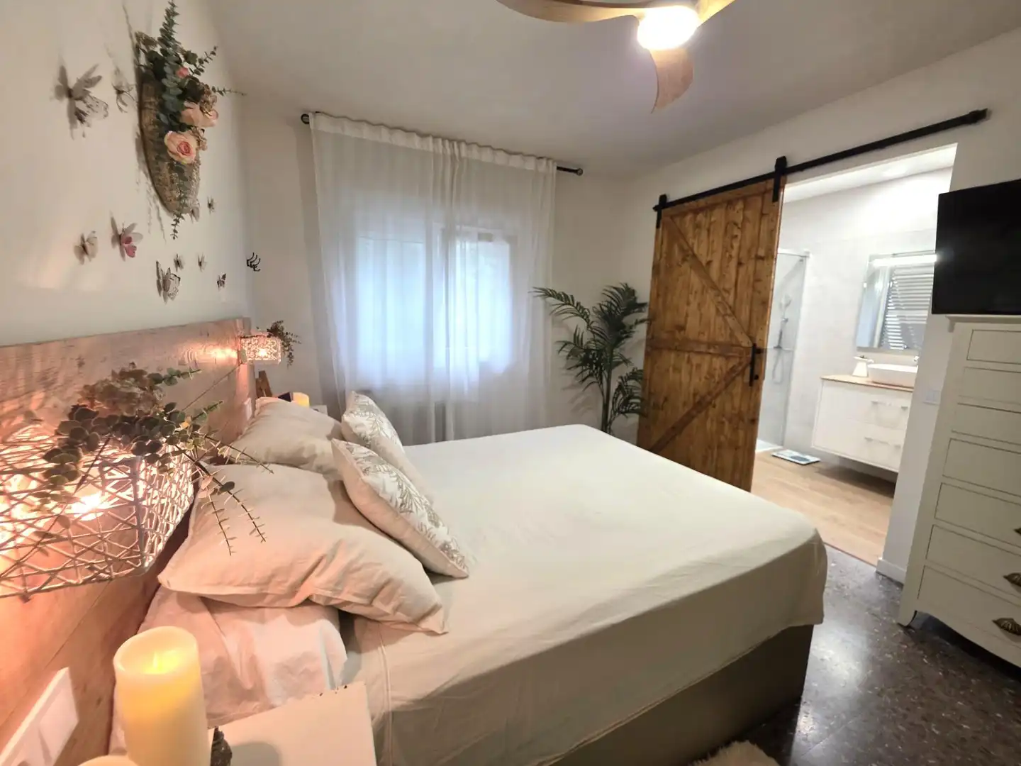 Habitación de Casa o chalet en venta en Castellar del Vallès con Calefacción, Terraza y Piscina