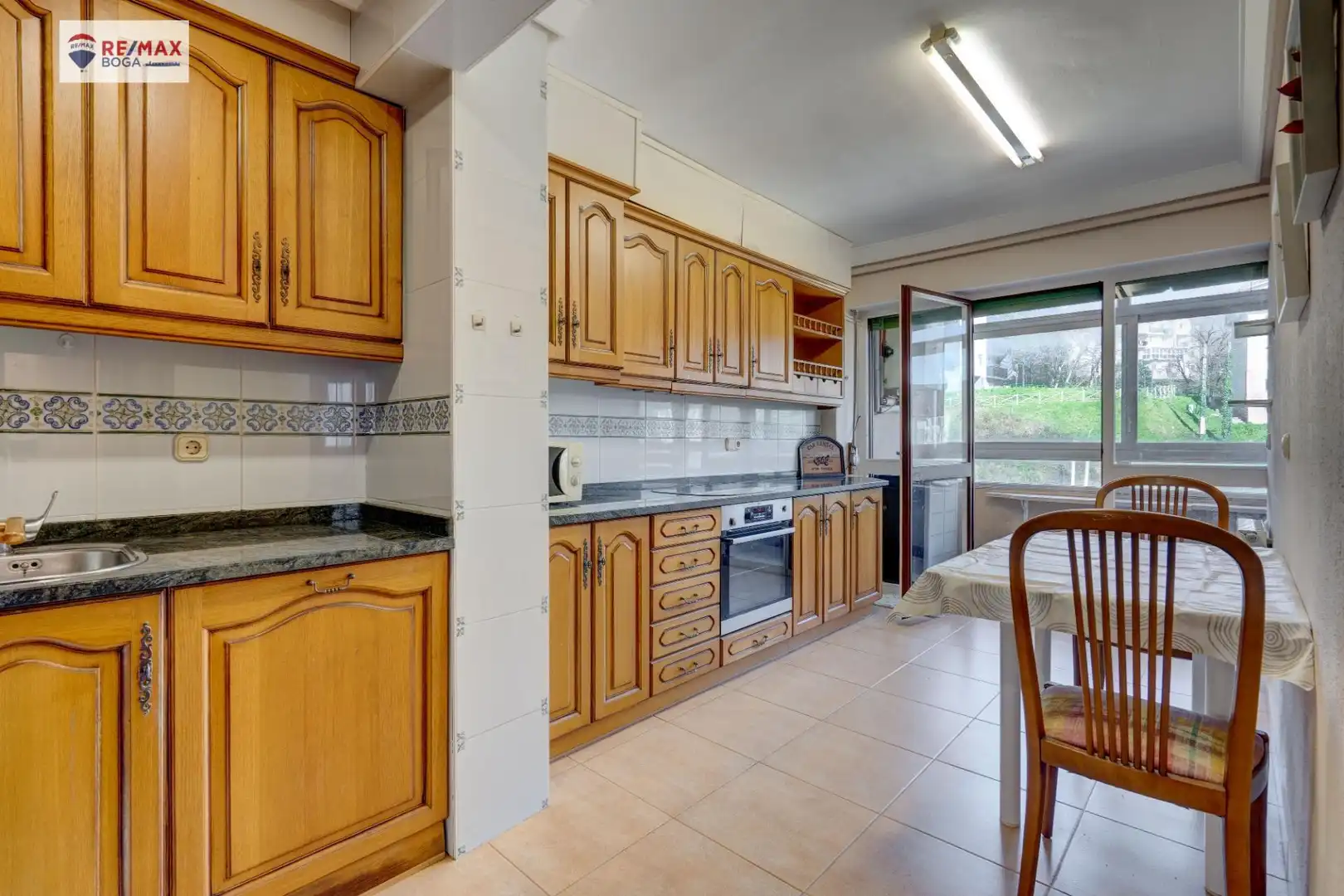 Kitchen of Flat for sale in Errenteria  with Parquet flooring and Furnished