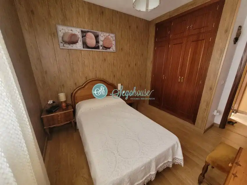 Habitación de Piso en venta en La Lastrilla  con Calefacción y Terraza