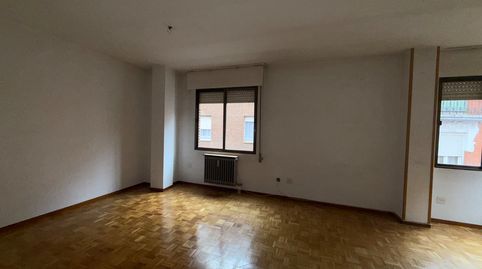 Foto 4 de Piso en venta en Calle de las Carnicerías, Benavente, Zamora