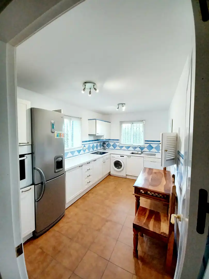 Maison avec terrasse à vendre à La Alcaidesa, imagen 4