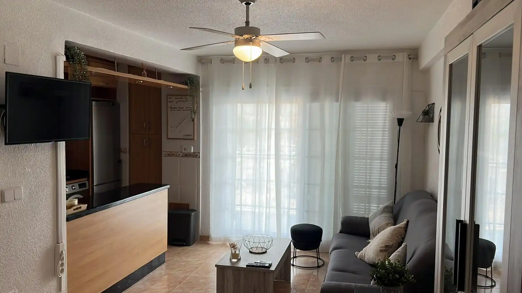 Sala d'estar de Apartament de lloguer en Cartagena amb Aire condicionat, Calefacció i Terrassa
