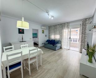 Living room of Flat to rent in Torrevieja  with Air Conditioner, Terrace and Storage room