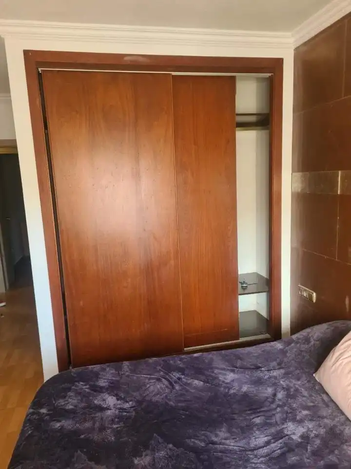 Habitación de Piso en venta en Melilla con Terraza y Piscina comunitaria