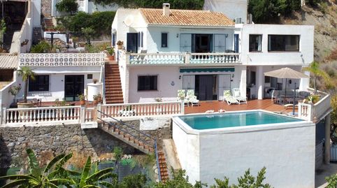 413  Espectacular villa con vistas panorámicas al mar y piscina desbordante en Rancho Río Verde, Almuñécar, imatge 4