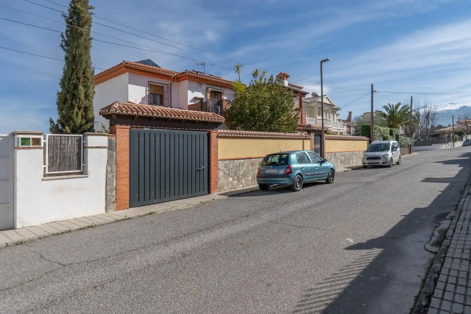 Exterior view of Houses for sale in Villa de Otura  with Air Conditioner, Heating and Private garden