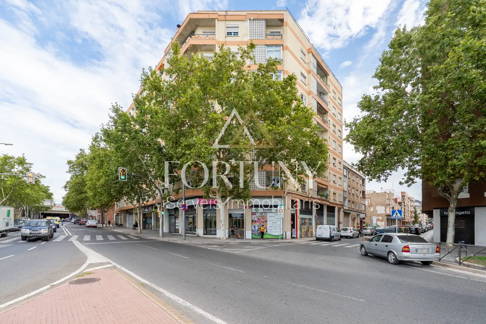 Vista exterior de Pis en venda en Reus amb Aire condicionat i Balcó