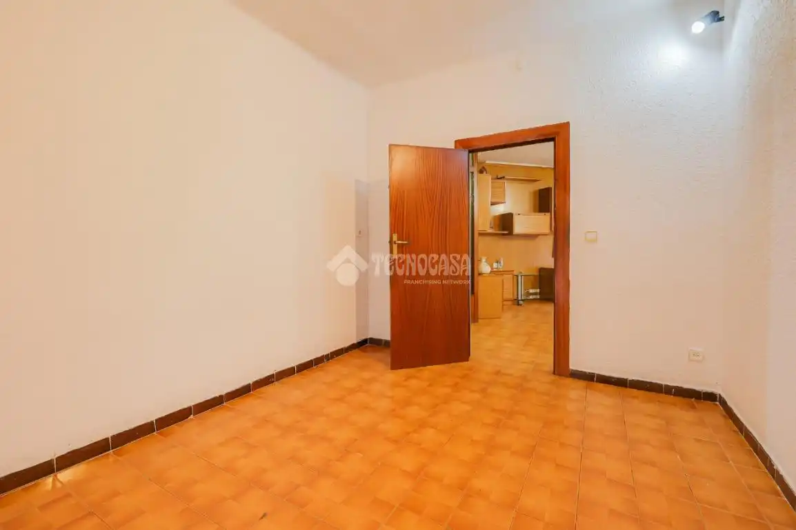 Schlafzimmer von Wohnung zum Verkauf in Barcelona mit Balkon