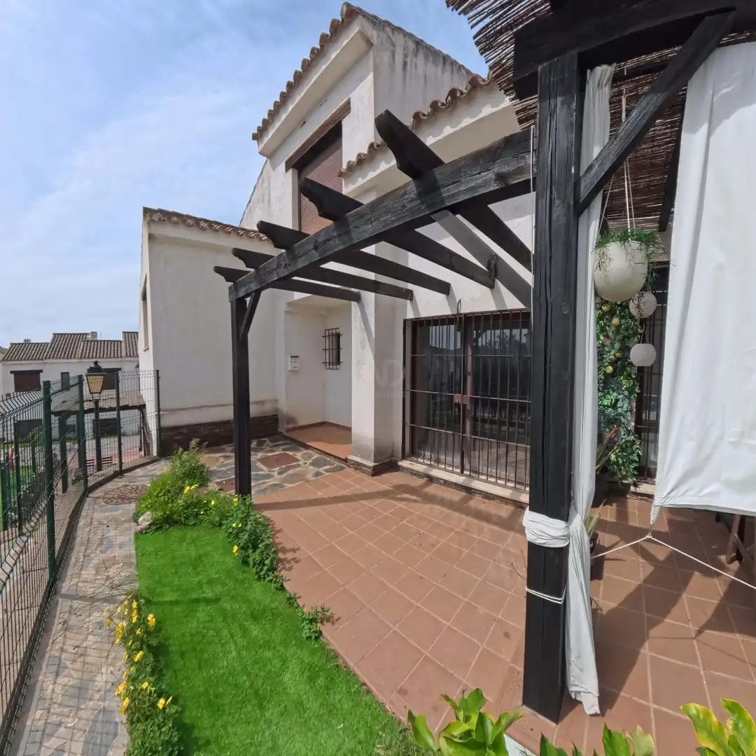 Jardín de Casa o chalet en venta en El Ronquillo con Terraza y Piscina