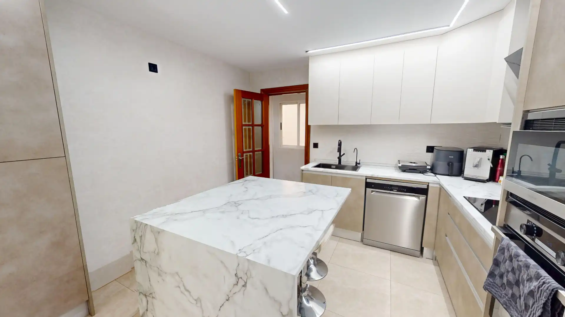 Appartamento con terrazza in vendita a Carrer Pablo Surra de Garay, imagen 4
