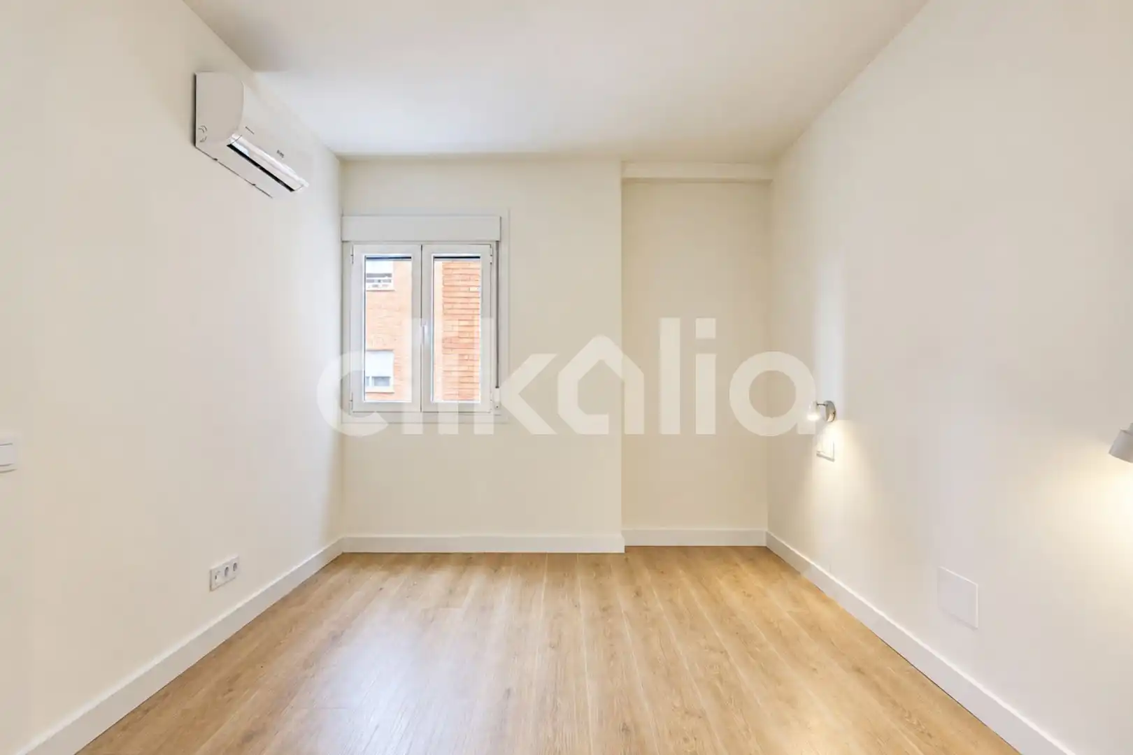Schlafzimmer von Wohnung zum Verkauf in Barrio de Salamanca