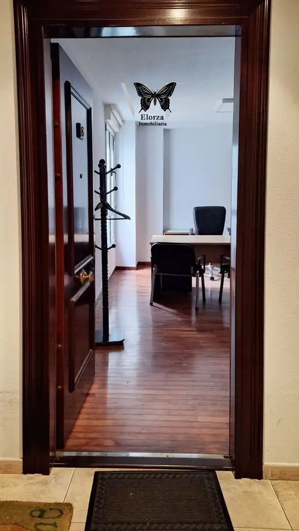 Office space for sale in Centro - Casco Histórico, imagen 3