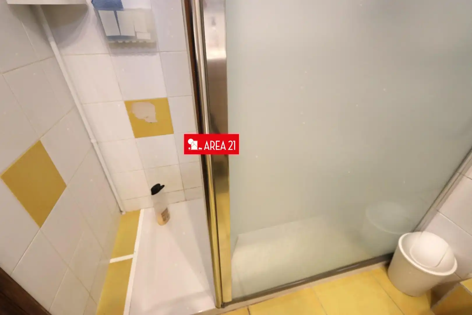Baño de Piso en venta en Valencia con Aire acondicionado y Balcón