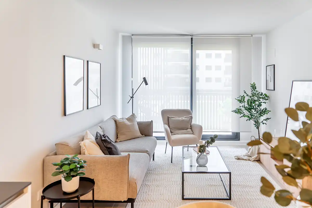 Sala d'estar de Planta baixa de lloguer en Alcalá de Henares amb Aire condicionat, Jardí privat i Traster